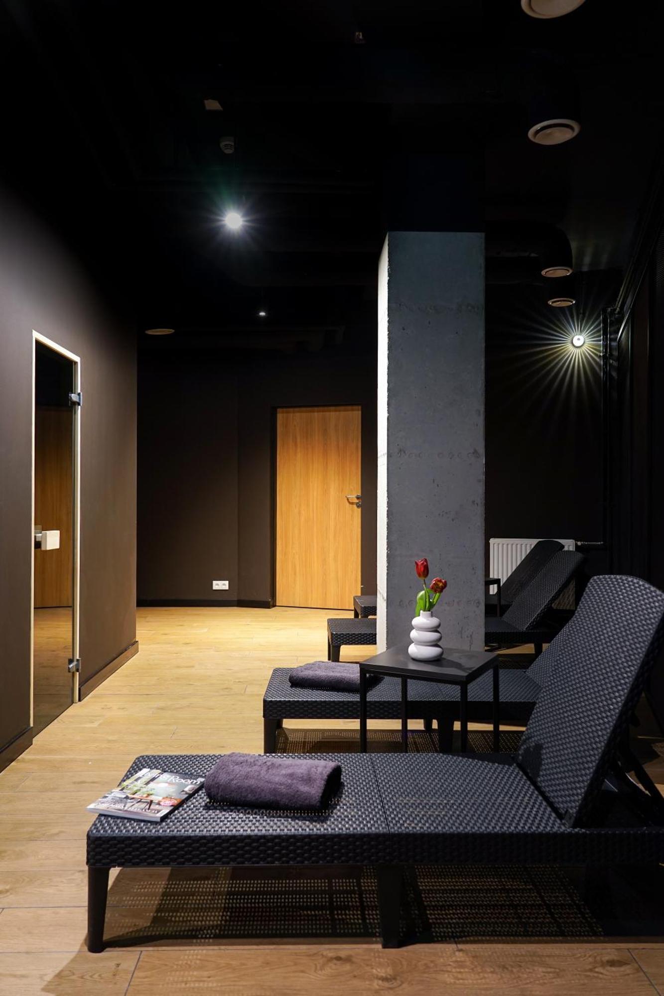 Easy One Premium Art Aparthotel Krakkó Kültér fotó